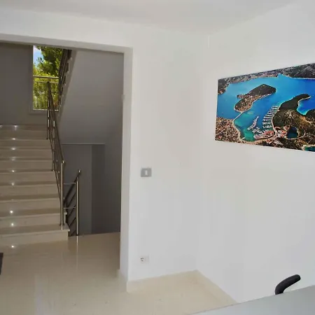 Apartamento In Rogoznica 40358