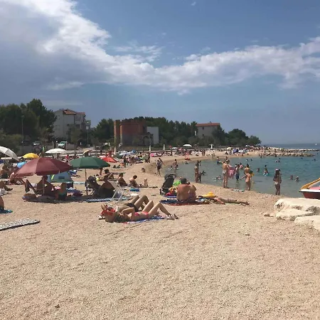 In Rogoznica 40358 Apartamento Rogoznica (Sibenik-Knin)